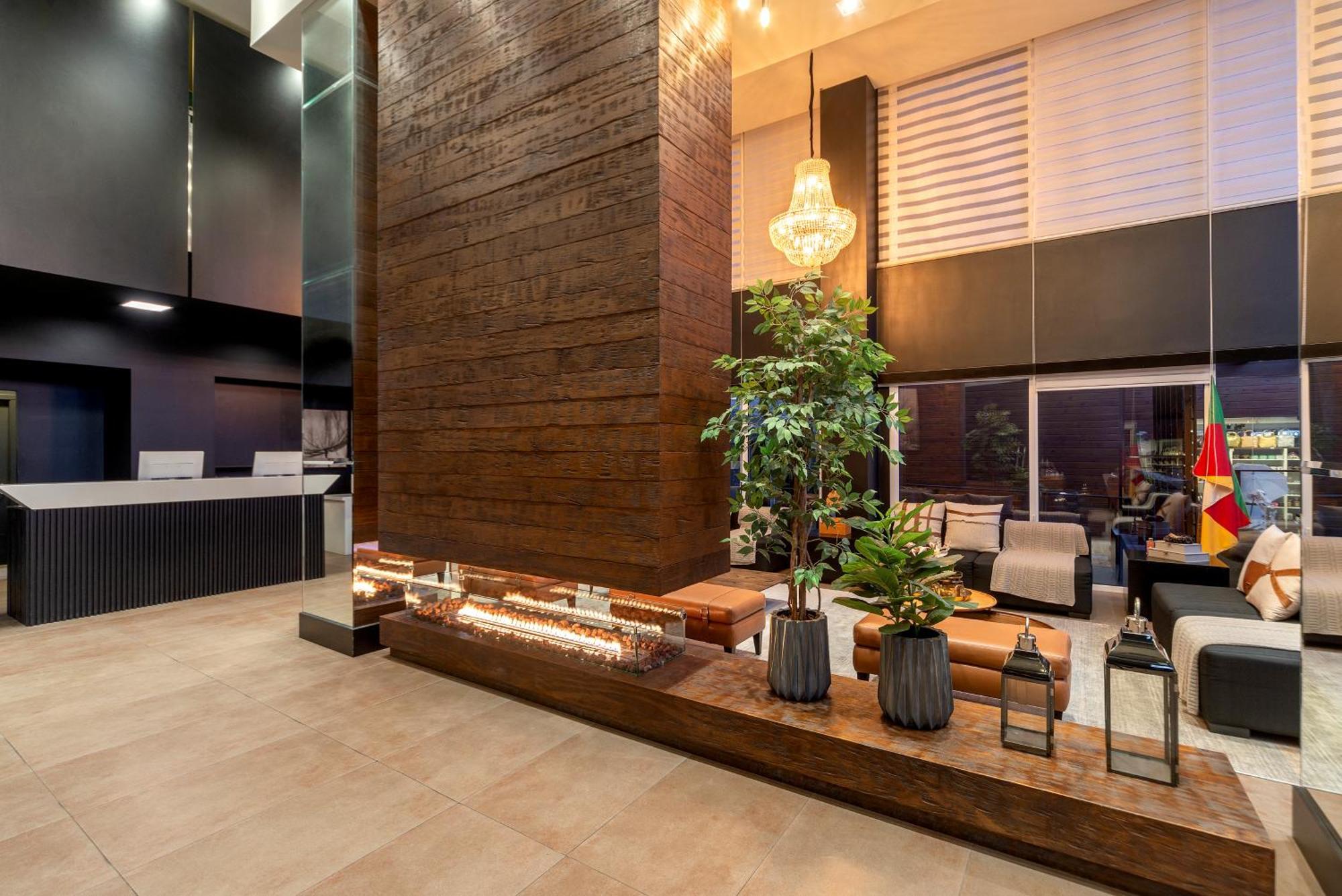 Hotel Laghetto Stilo Borges กรามาโด ภายนอก รูปภาพ The lobby of the hotel